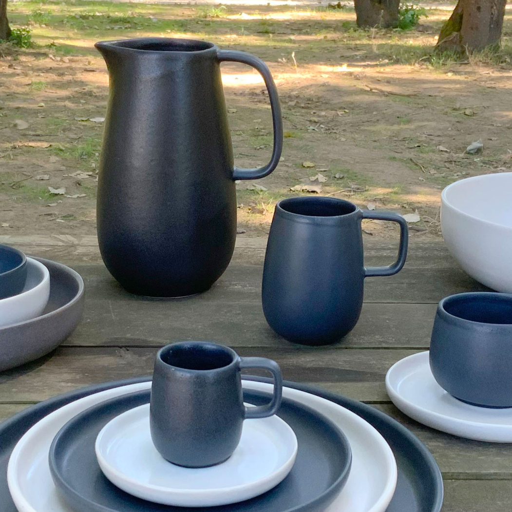 Black Sand pitcher 2L - Mesa Ceramics - 5600498207605