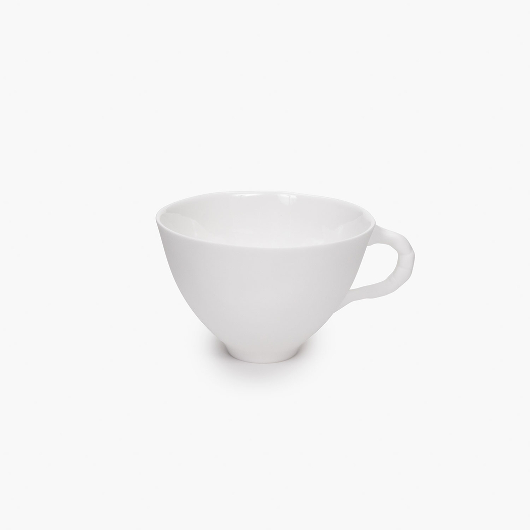 Chávena c/ Pires Perfect Imperfection by Roos Van de Velde, Porcelana Bone China - Serax - 5420000716001