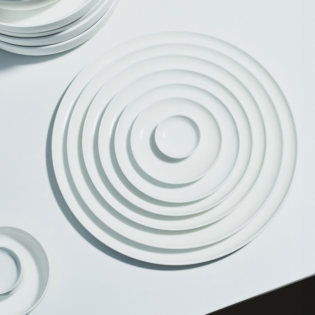 16cm High Rim Flat Plate Base by Piet Boon, Bone China Porcelain - Serax - 5420000707139