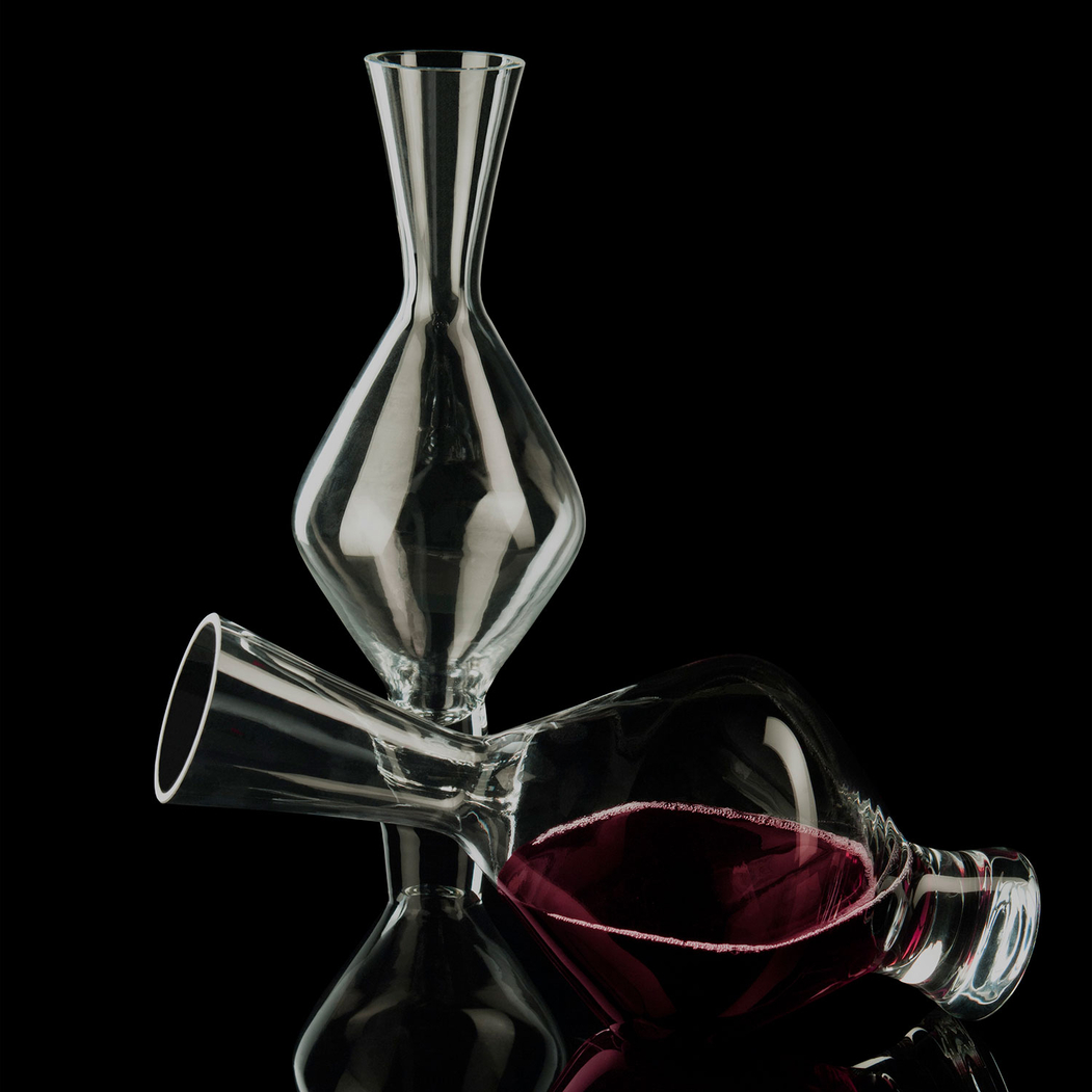 Dancing Vulkanos 750ml crystal decanter with stand - elegant wine serving design - Stölzle Lausitz - 4012632252784